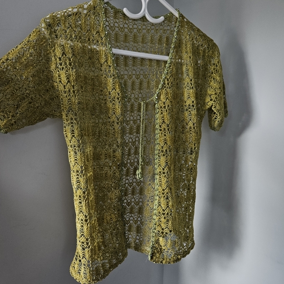 Crochet Lime Green Tie-front beaded short sleeve top - Picture 2 of 7